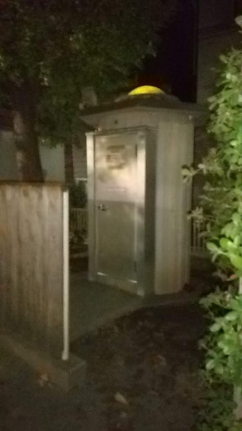 駒込林町公園公衆トイレ
