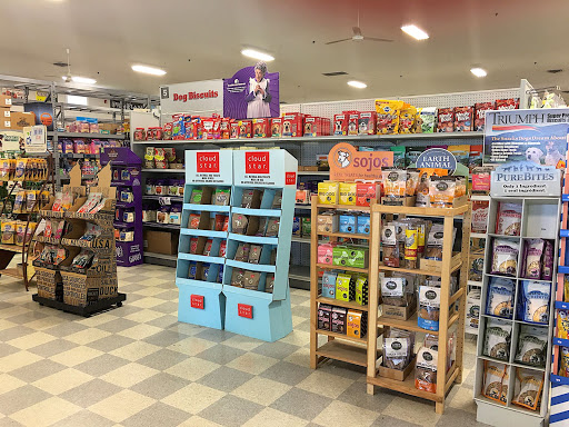 Pet Supply Store «Pet Country», reviews and photos, 6830 U.S. 9, Rhinebeck, NY 12572, USA