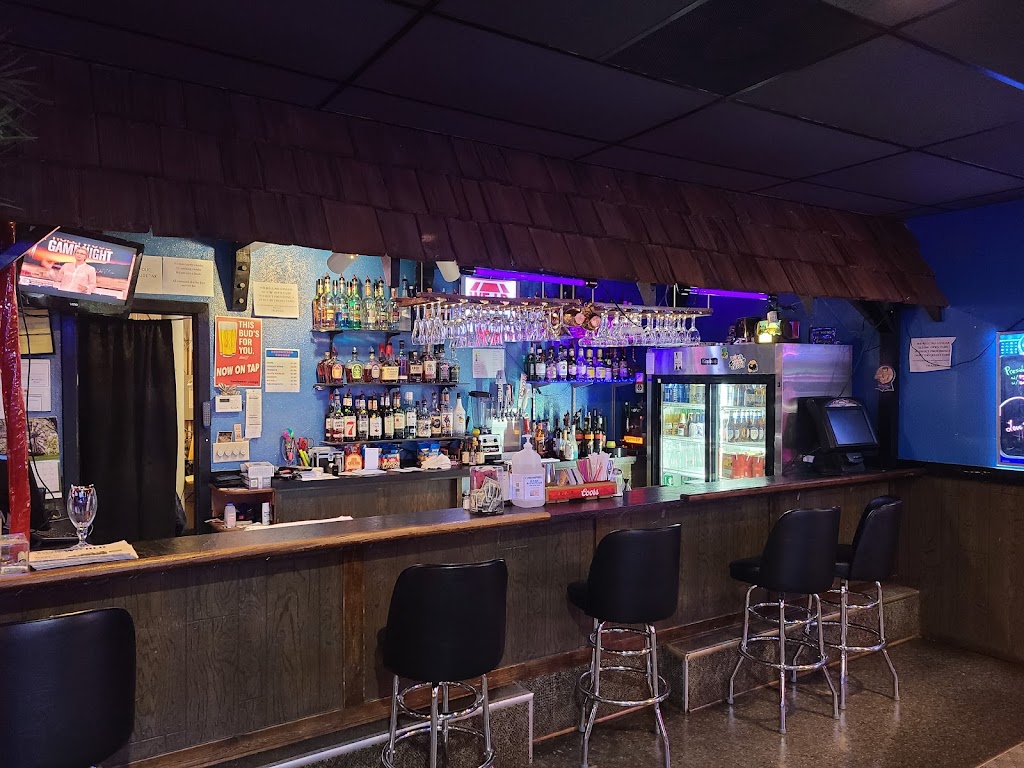 Jake and Chet's Cafe and Sundowner Lounge 67672