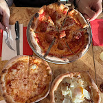 Photo n°2 de l'avis de Martina. fait le 30/07/2023 à 19:12 sur le  Pizzotta - Due Pizzotte, meglio di una Pizza! à Gavirate