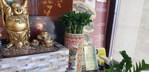 Shopping Mall «Cypress Village Shopping Center», reviews and photos, 14001 - 14271 Jeffrey Rd, Irvine, CA 92620, USA