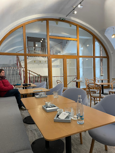 Recenze na IPPA CAFE Hrad v Praha - Kavárna