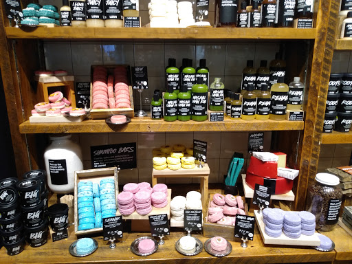 Cosmetics Store «Lush Cosmetics», reviews and photos, 99 Rockingham Park Blvd, Salem, NH 03079, USA