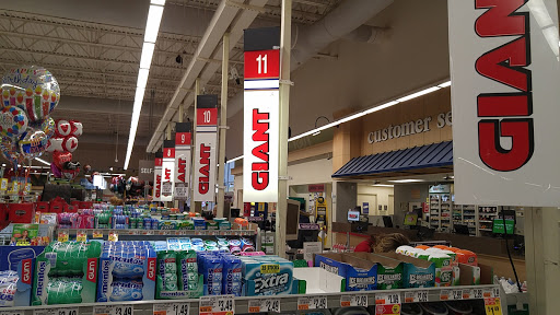 Grocery Store «Giant Food Stores», reviews and photos, 136 Kline Vlg, Harrisburg, PA 17104, USA