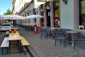 "Die Pinte" Pub - Bar seit 1968 im Herzen von Karlsruhe - Große Getränkeauswahl und leckeres aus unserer Küche. image