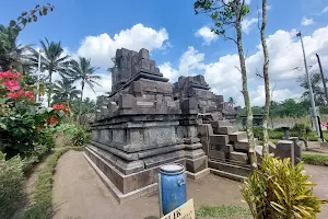 Candi Asu image