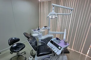 Clínica Dental Dr. Morales image