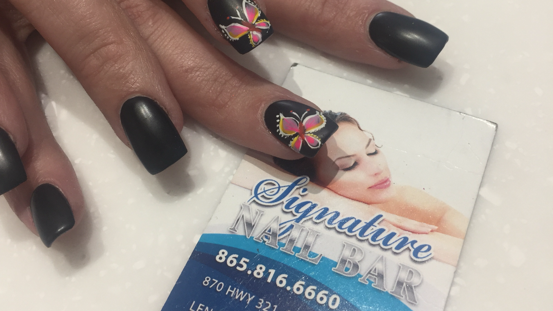 Signature Nails Bar