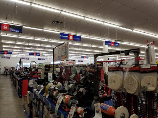 Hardware Store «Harbor Freight Tools», reviews and photos, 323 E Merritt Island Causeway, Merritt Island, FL 32952, USA