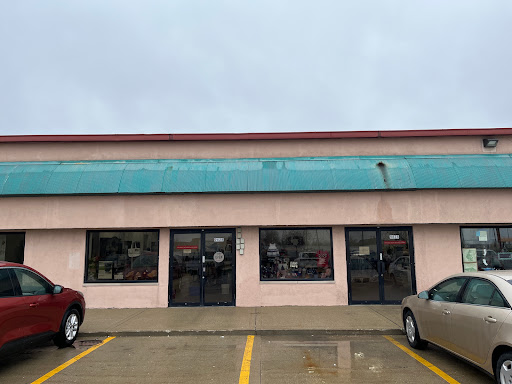 Thrift Store «Nearly New Resale Shop», reviews and photos, 9995 W Lincoln Hwy, Frankfort, IL 60423, USA