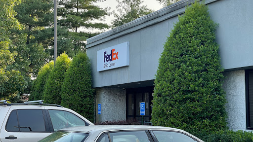 Shipping and Mailing Service «FedEx Ship Center», reviews and photos, 127 Athens Way, Nashville, TN 37228, USA