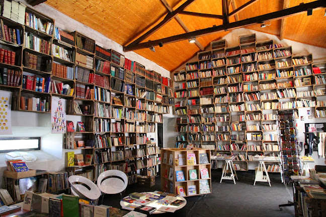 Avaliações doSociedade Vila Literária de Óbidos em Óbidos - Livraria