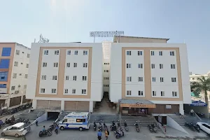 Gemcare Kamineni hospital image