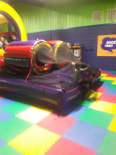 Amusement Center «The Jump Yard», reviews and photos, 13700 York Rd, North Royalton, OH 44133, USA