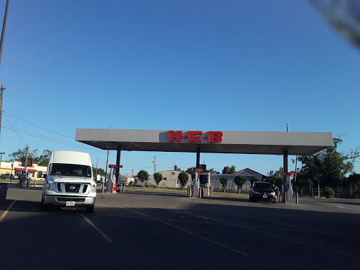Grocery Store «H-E-B Grocery», reviews and photos, 206 S Alamo St, Refugio, TX 78377, USA