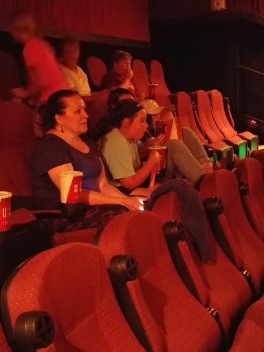 Movie Theater «MT Vernon Premiere Theatre 7», reviews and photos, 11535 Upper Gilchrist Rd, Mt Vernon, OH 43050, USA