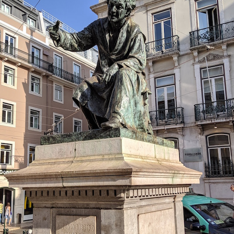 Statue of António Ribeiro