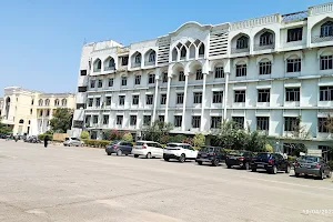 Shadan Hospital image