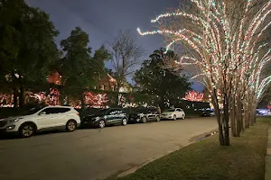 River Oaks Christmas Lights image