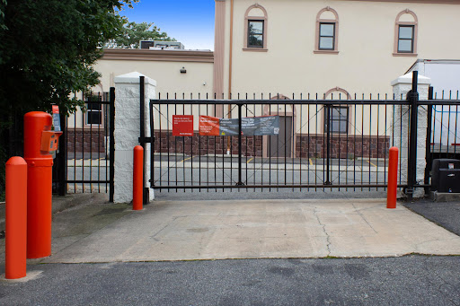 Self-Storage Facility «Public Storage», reviews and photos, 285 Peninsula Blvd, Hempstead, NY 11550, USA