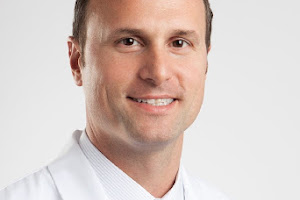 Michael J Hernandez, MD - Miami Pulmonary Specialists