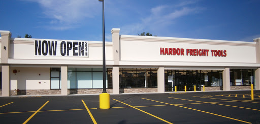 Harbor Freight Tools, 356 S Broadway STE 3, Salem, NH 03079, USA, 