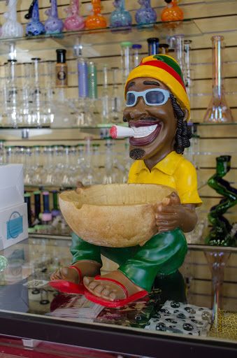 Tobacco Shop «Supernova Smoke Shop #6», reviews and photos, 6025 Callaghan Rd, San Antonio, TX 78228, USA