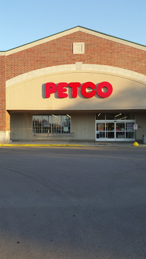 Petco Animal Supplies, 200 Edwards Blvd b, Lake Geneva, WI 53147, USA, 