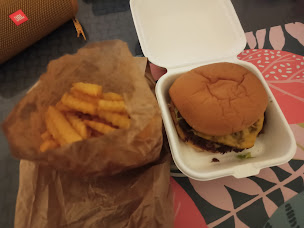 Photo n°33 de PUSH Smash Burger - Saint Maur à Paris ()