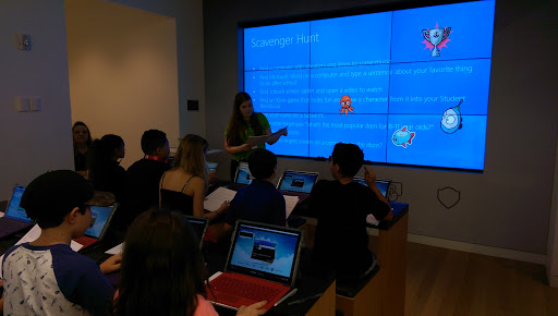 Computer Store «Microsoft Store - International Plaza», reviews and photos, 2223 N Westshore Blvd, Tampa, FL 33607, USA