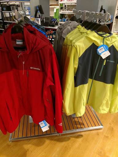 Marine Supply Store «West Marine», reviews and photos, 427 E 23rd St, Panama City, FL 32405, USA