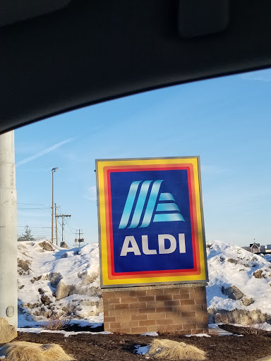 Supermarket «ALDI», reviews and photos, 619 Main St, Johnson City, NY 13790, USA