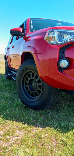 Truck Accessories Store «4 Wheel Parts - Fresno», reviews and photos, 4326 N Blackstone Ave, Fresno, CA 93726, USA