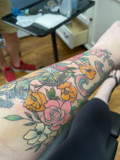 Explore mens knee tattoo ideas, creative tattoo ideas in Leesburg, available at 1757 Ink