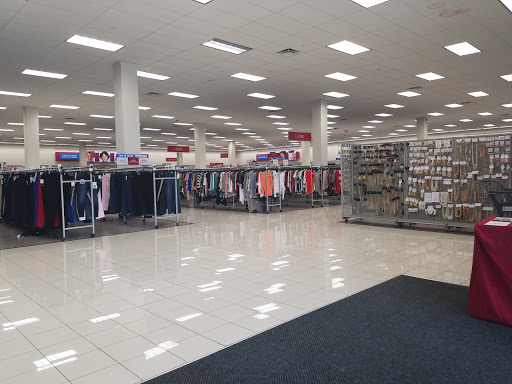 Clothing Store «Burlington Coat Factory», reviews and photos, 7747 Mall Rd, Florence, KY 41042, USA