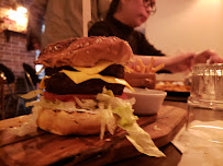 Hamburger du Restaurant halal La Ruche à Paris - n°3