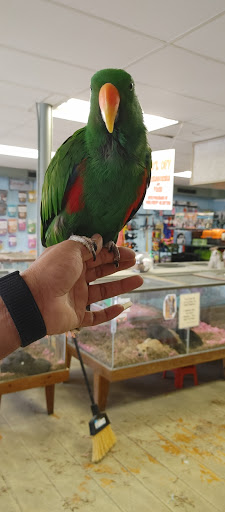 Pet Store «Hendersonville Pet Shop», reviews and photos, 1400 Spartanburg Hwy, Hendersonville, NC 28792, USA