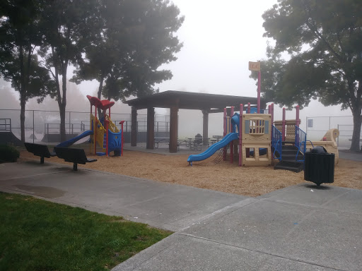 Recreation Center «Tukwila Community Center», reviews and photos, 12424 42nd Ave S, Tukwila, WA 98168, USA