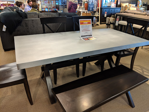 Furniture Store «Becker Furniture World - Burnsville», reviews and photos, 14286 Plymouth Ave S, Burnsville, MN 55337, USA