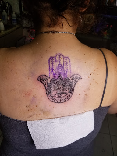 Tattoo Shop «Wildlife Tattoo», reviews and photos, 7149 Winnetka Ave, Winnetka, CA 91306, USA