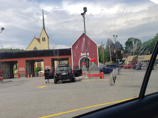 J & S Oil Ultra Clean Car Wash en Lewiston