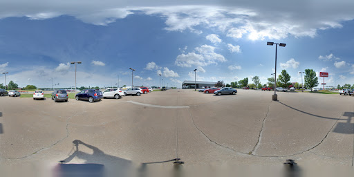 Used Car Dealer «Uptown Motor Sales», reviews and photos, 310 Cleveland St, Muscatine, IA 52761, USA