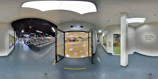 Gym «Zone Health and Fitness», reviews and photos, 524 S Pine Ave, Ocala, FL 34471, USA