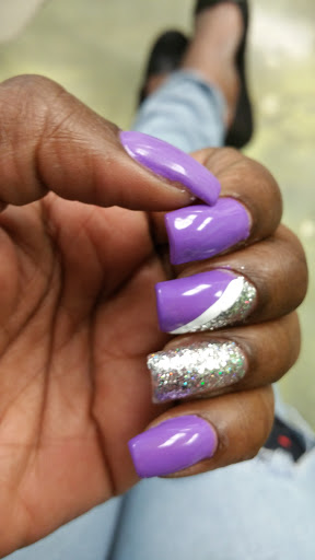 Beauty Salon «Expressions Hair & Nail Salon», reviews and photos, 6121 E Livingston Ave, Columbus, OH 43232, USA