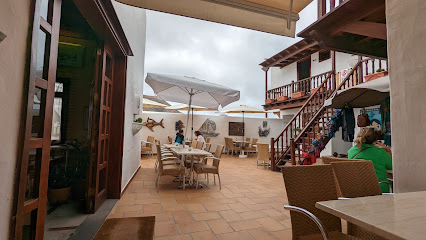 Café Antigua Escuela - C. Vista de Yaiza, 32, 35570 Yaiza, Las Palmas, Spain