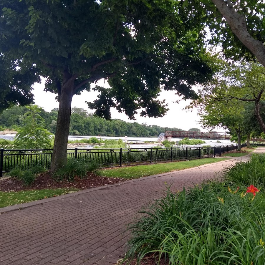 Bicentennial Riverfront Park