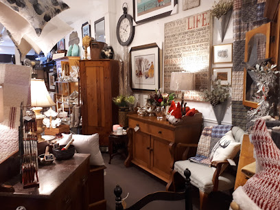 Antiques At Rumners Wobble