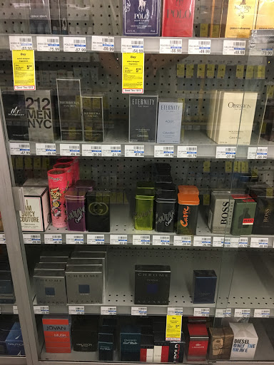 Drug Store «CVS», reviews and photos, 22968 Victory Blvd, Woodland Hills, CA 91367, USA