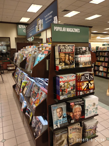 Book Store «Barnes & Noble», reviews and photos, 960 S Colorado Blvd, Glendale, CO 80246, USA