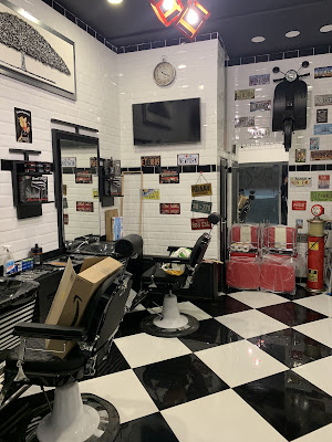 203 Barber Room à Argenteuil